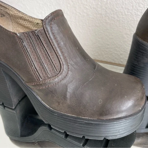 LOWER EAST SIDE Vintage Y2K Brown Faux Leather Chunky Platform Heeled Ankle Boot - Picture 6 of 14